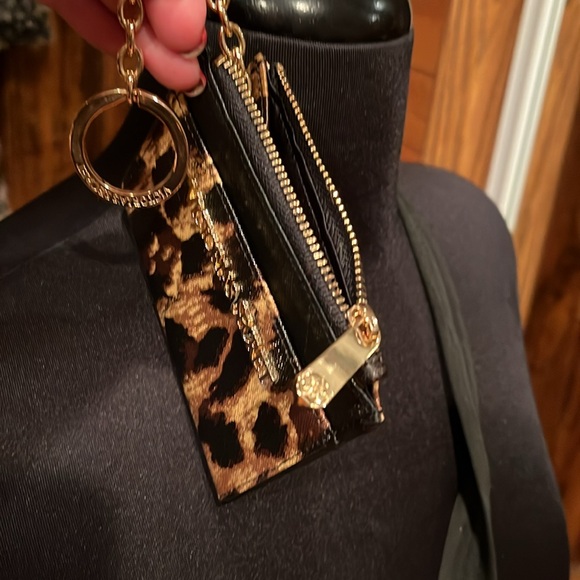 NWOT Victoria’s Secret Leopard Print Bag & Wallet Set - Picture 14 of 15